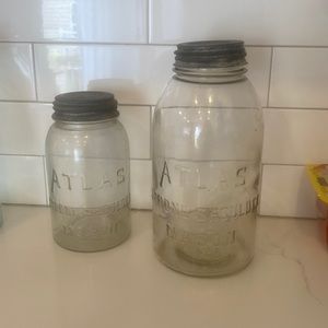 Large and small atlas strong shoulder mason jars